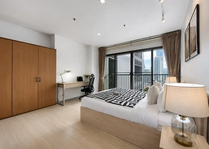 Apartment Bts Thonglor L Large 55sqm L Pool And Steam Bangkok