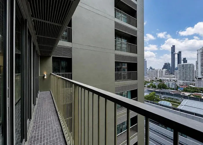 Apartment Bts Thonglor L Large 55sqm L Pool And Steam Bangkok